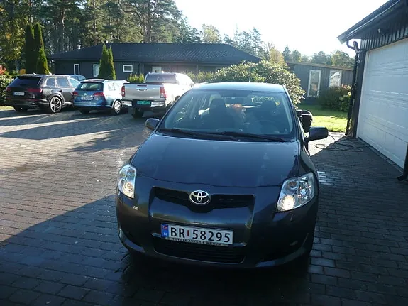 Toyota Auris 2007 photo 4