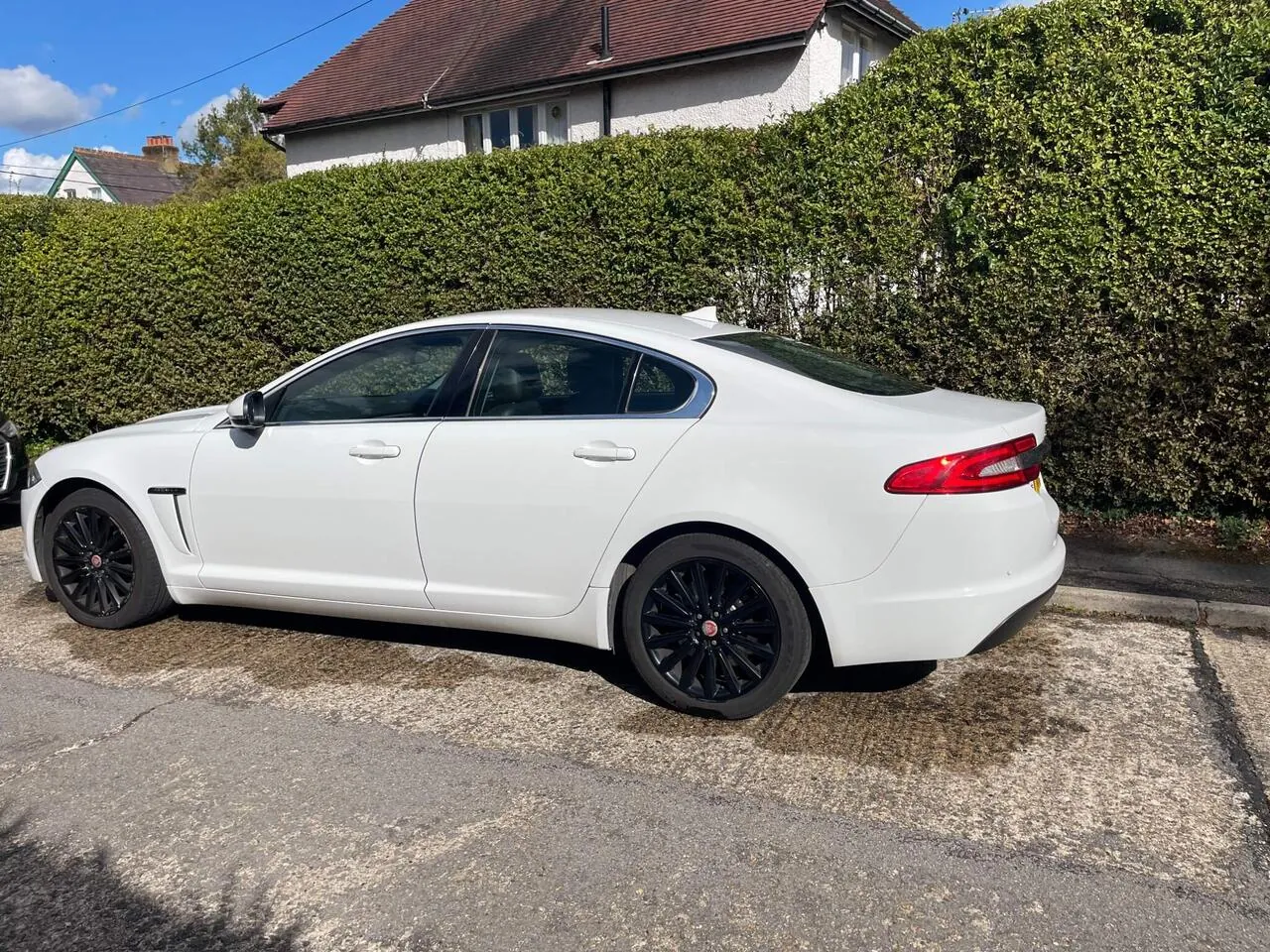 Jaguar Xf 2015 photo 2