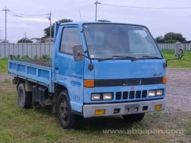 Isuzu Elf