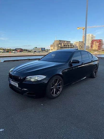 BMW M5 2012 photo 3