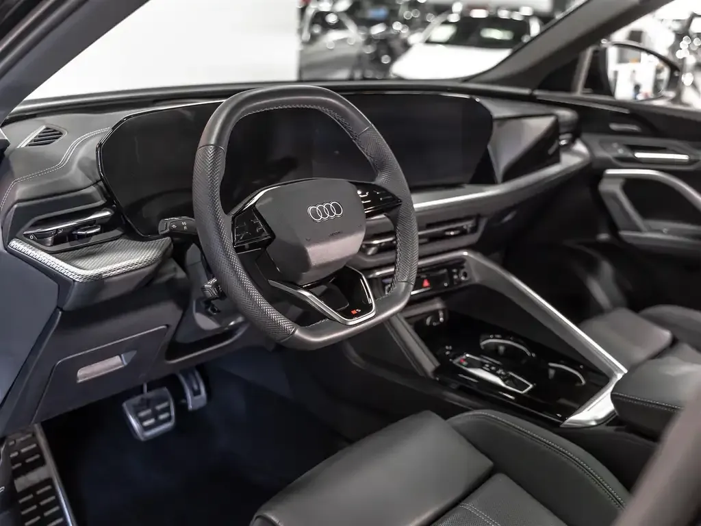 Audi Q5 2025 photo 5