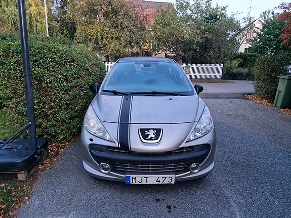 Peugeot 207 2007 photo 2