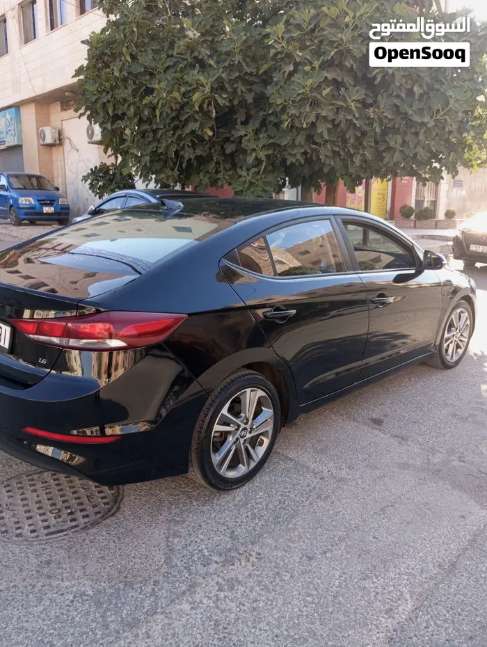 Hyundai Avante 2018 photo 3