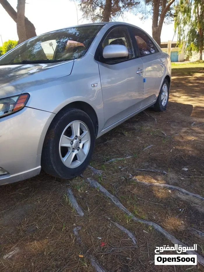 Kia Cerato 2012 photo 2