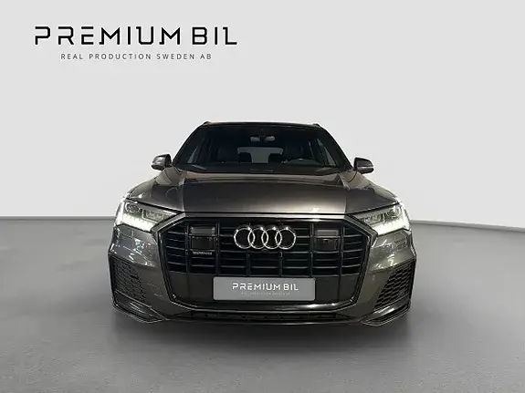 Audi Q7 2020 photo 2