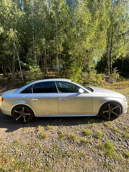 Audi A4 2008 photo 2