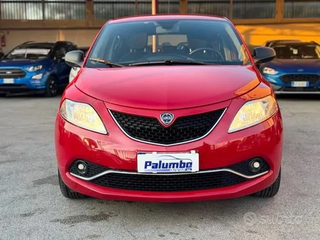 Lancia Ypsilon 2016 photo 2