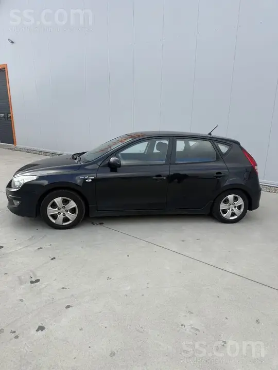 Hyundai I30 2010 photo 4