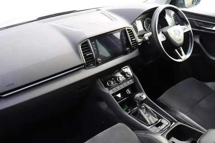 Skoda Karoq 2018 photo 2