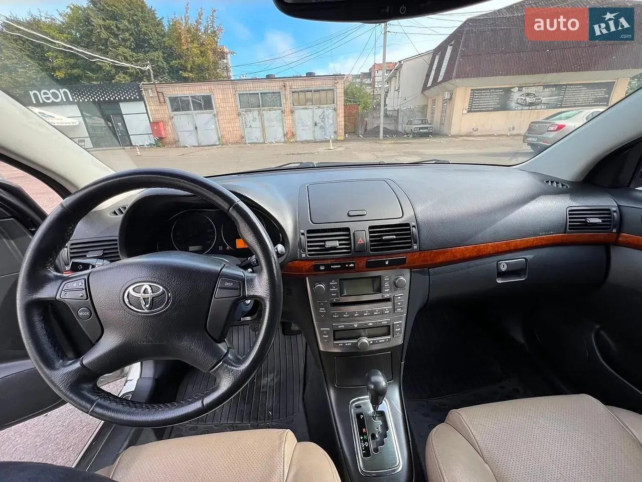 Toyota Avensis 2006 photo 5