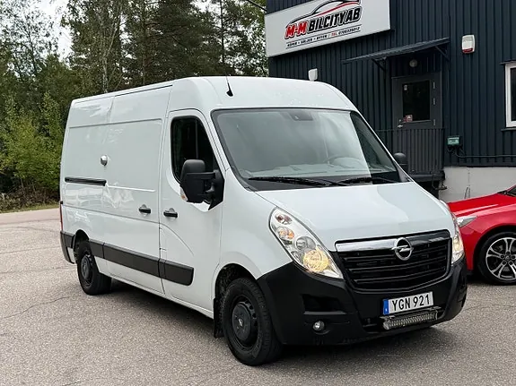 Opel Movano 2017 photo 2