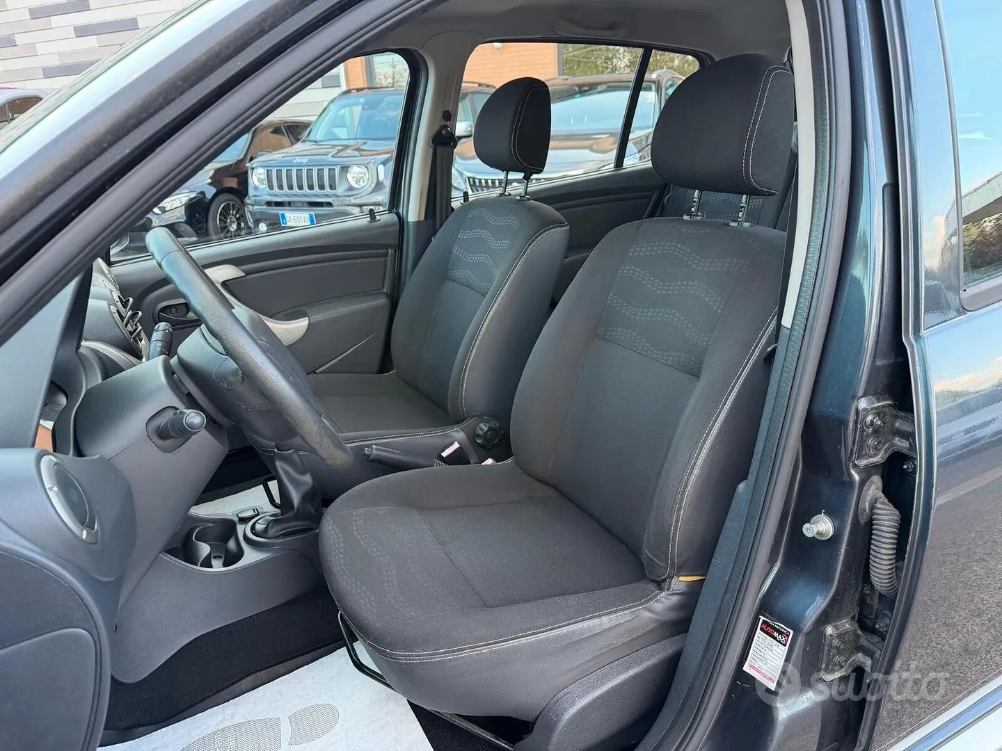 Dacia Sandero 2012 photo 5
