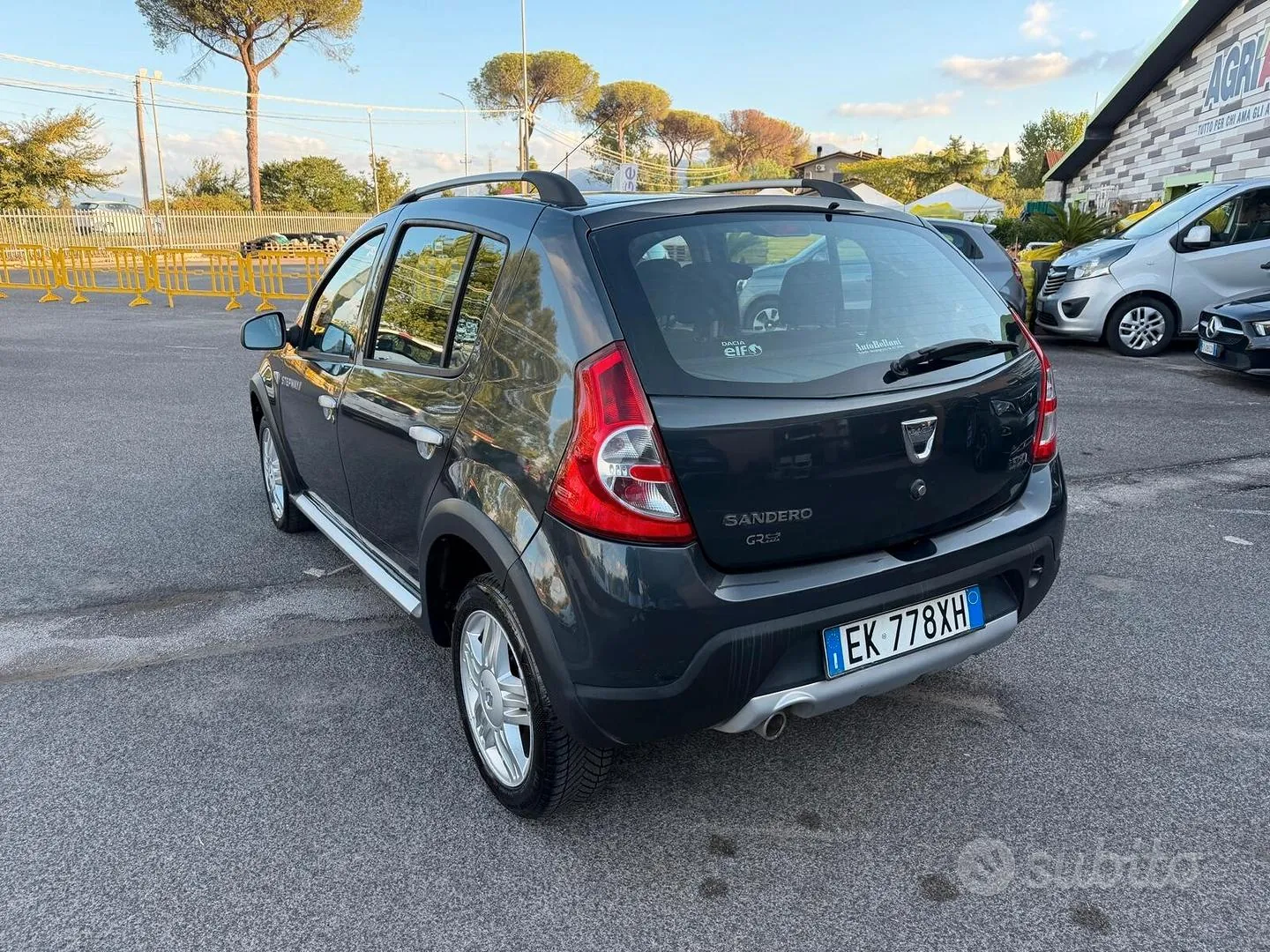 Dacia Sandero 2012 photo 4