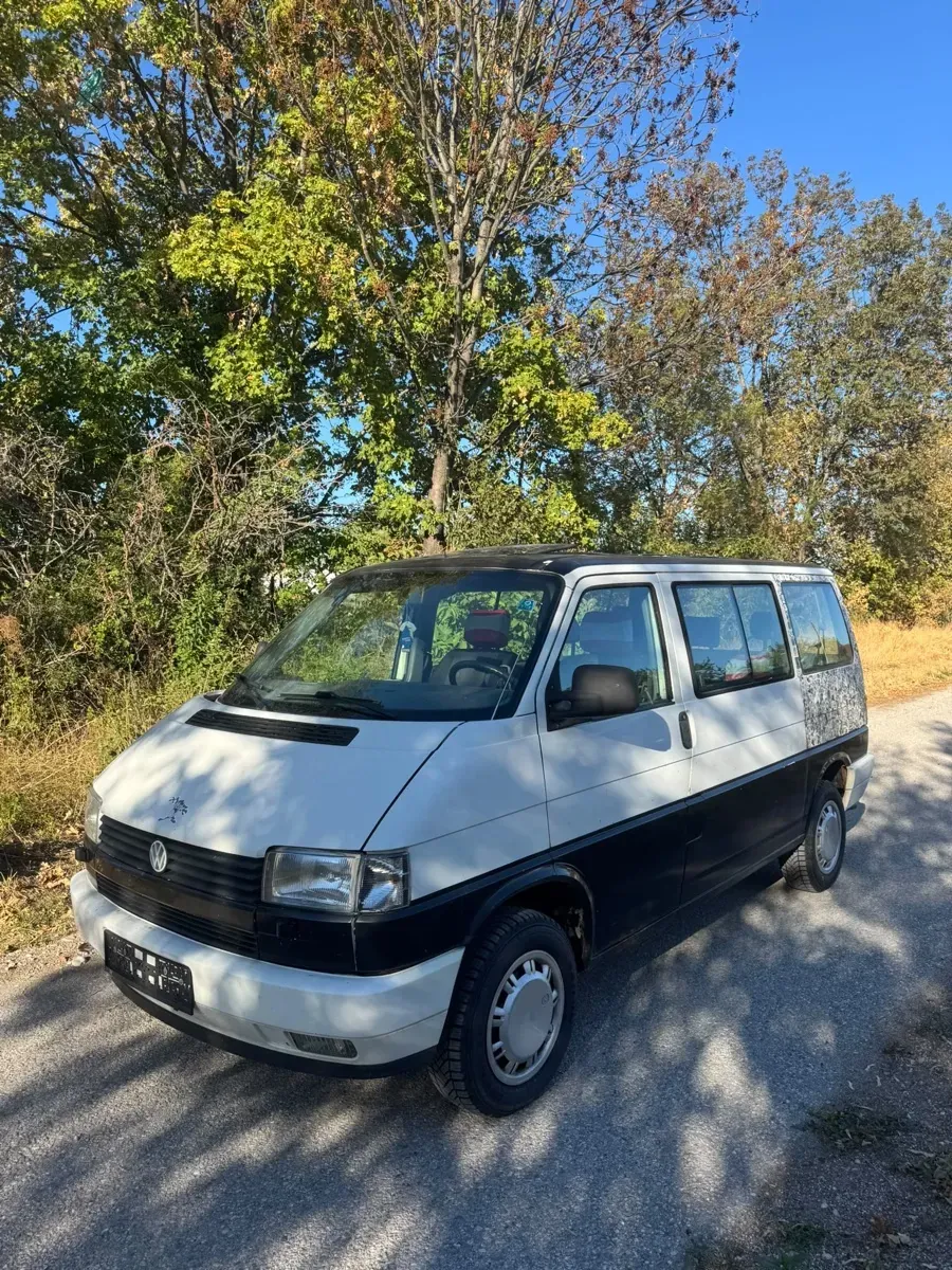 Volkswagen T4 1992 photo 2