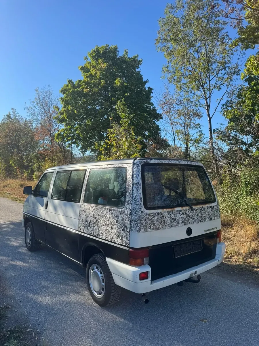 Volkswagen T4 1992 photo 3