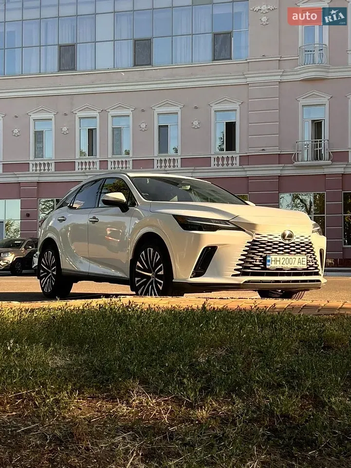 Lexus Rx 2023 photo 3
