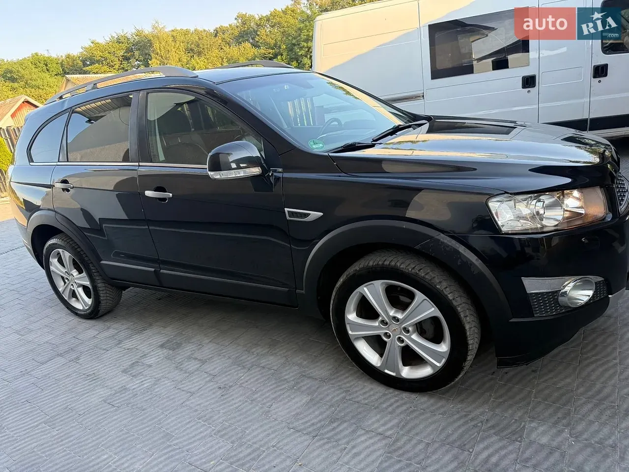 Chevrolet Captiva 2012 photo 2