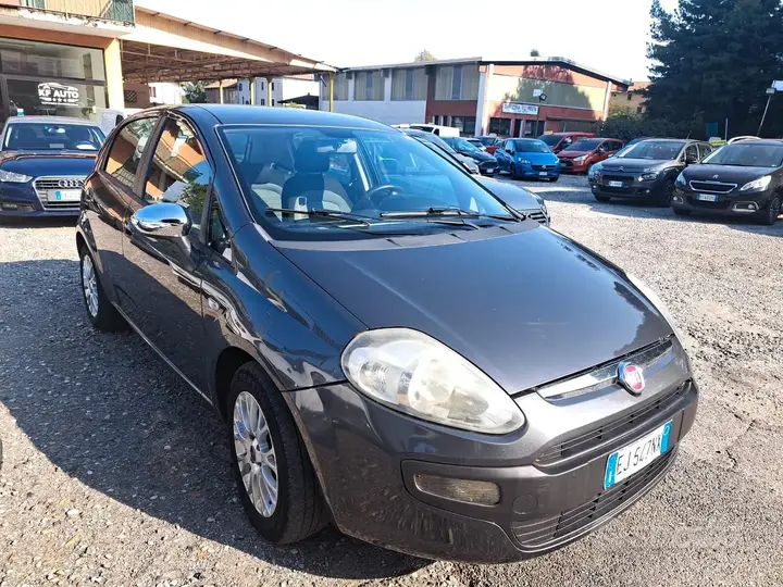 Fiat Punto Evo 2011 photo 3