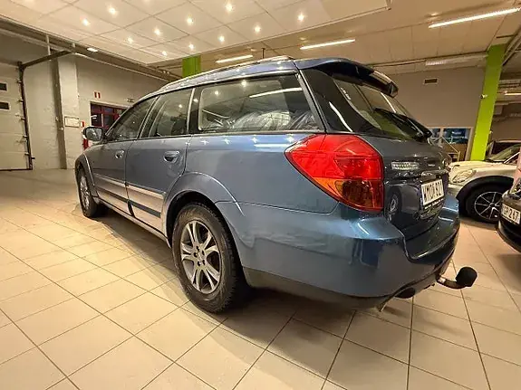 Subaru Outback 2005 photo 5