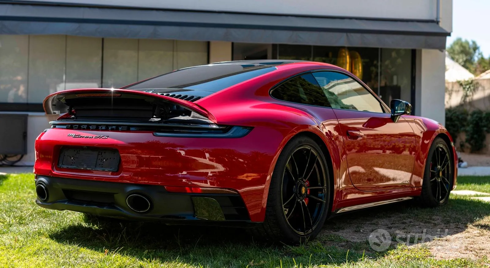 Porsche 911 2023 photo 2