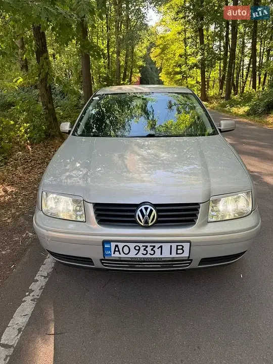 Volkswagen Bora 2000 photo 3