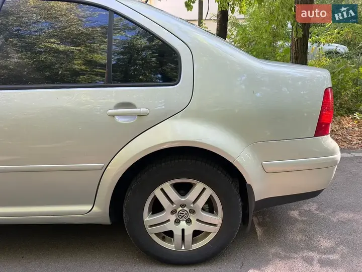 Volkswagen Bora 2000 photo 5