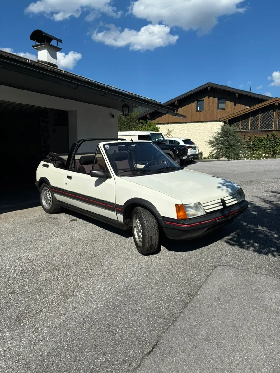 Peugeot 205