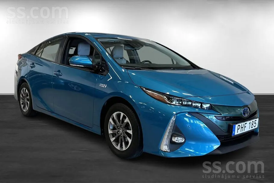 Toyota Prius 2017 photo 3
