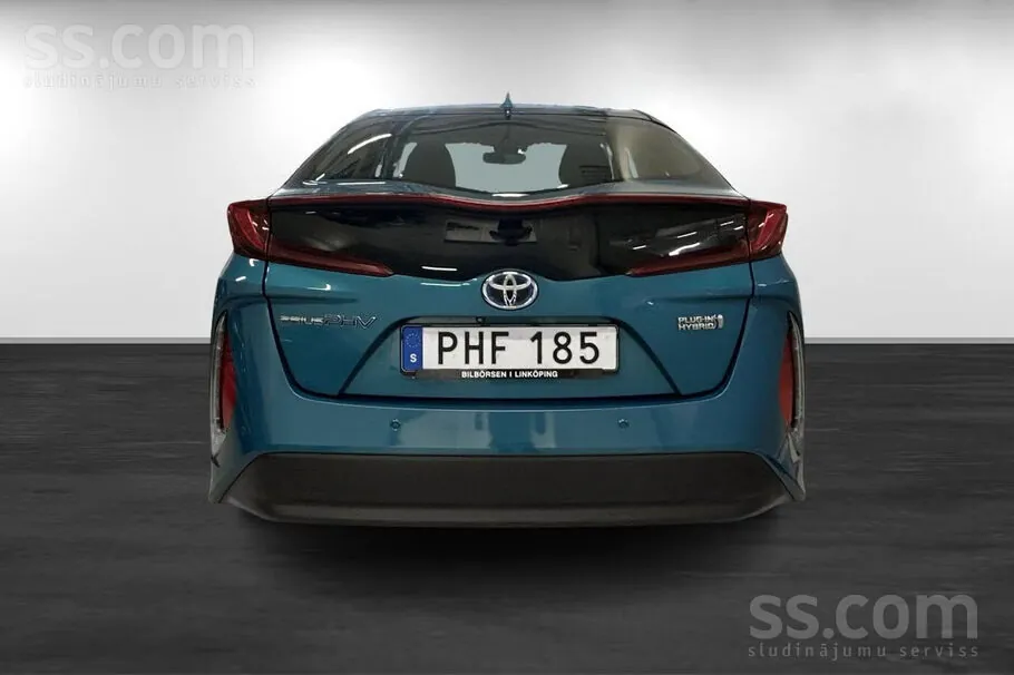 Toyota Prius 2017 photo 5