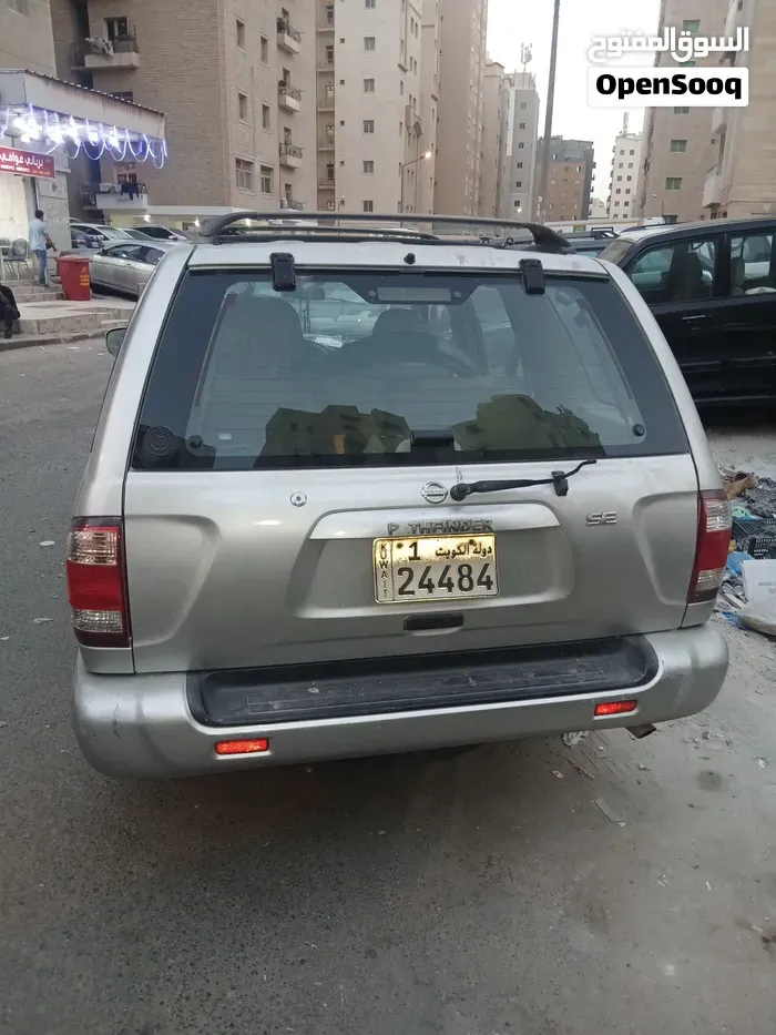 Nissan Pathfinder 2003 photo 2