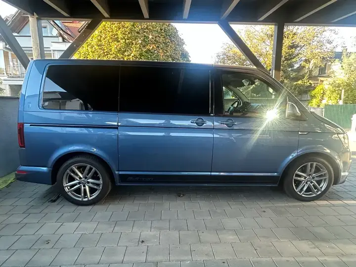 Volkswagen Multivan 2016 photo 3