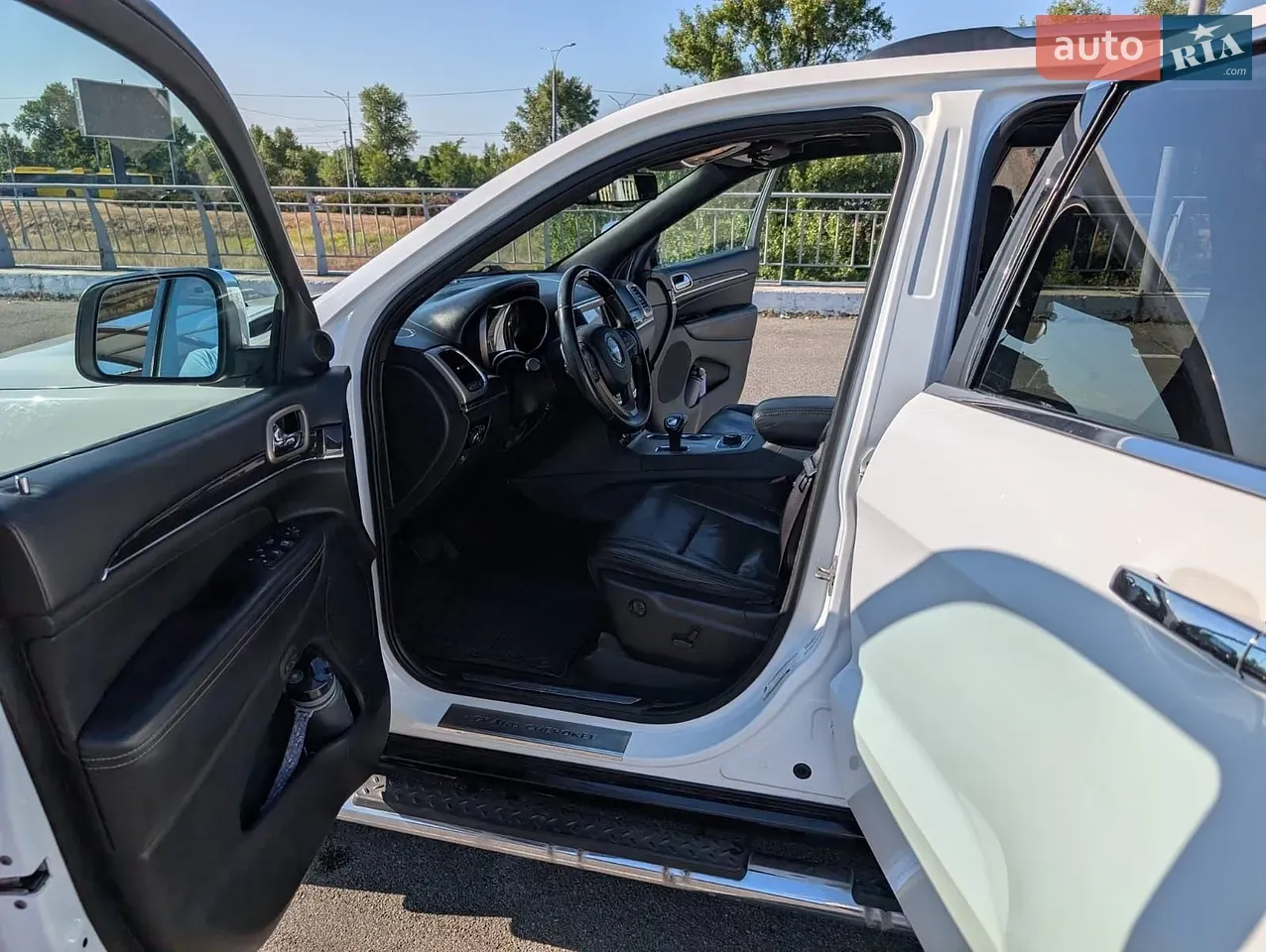 Jeep Grand Cherokee 2013 photo 3