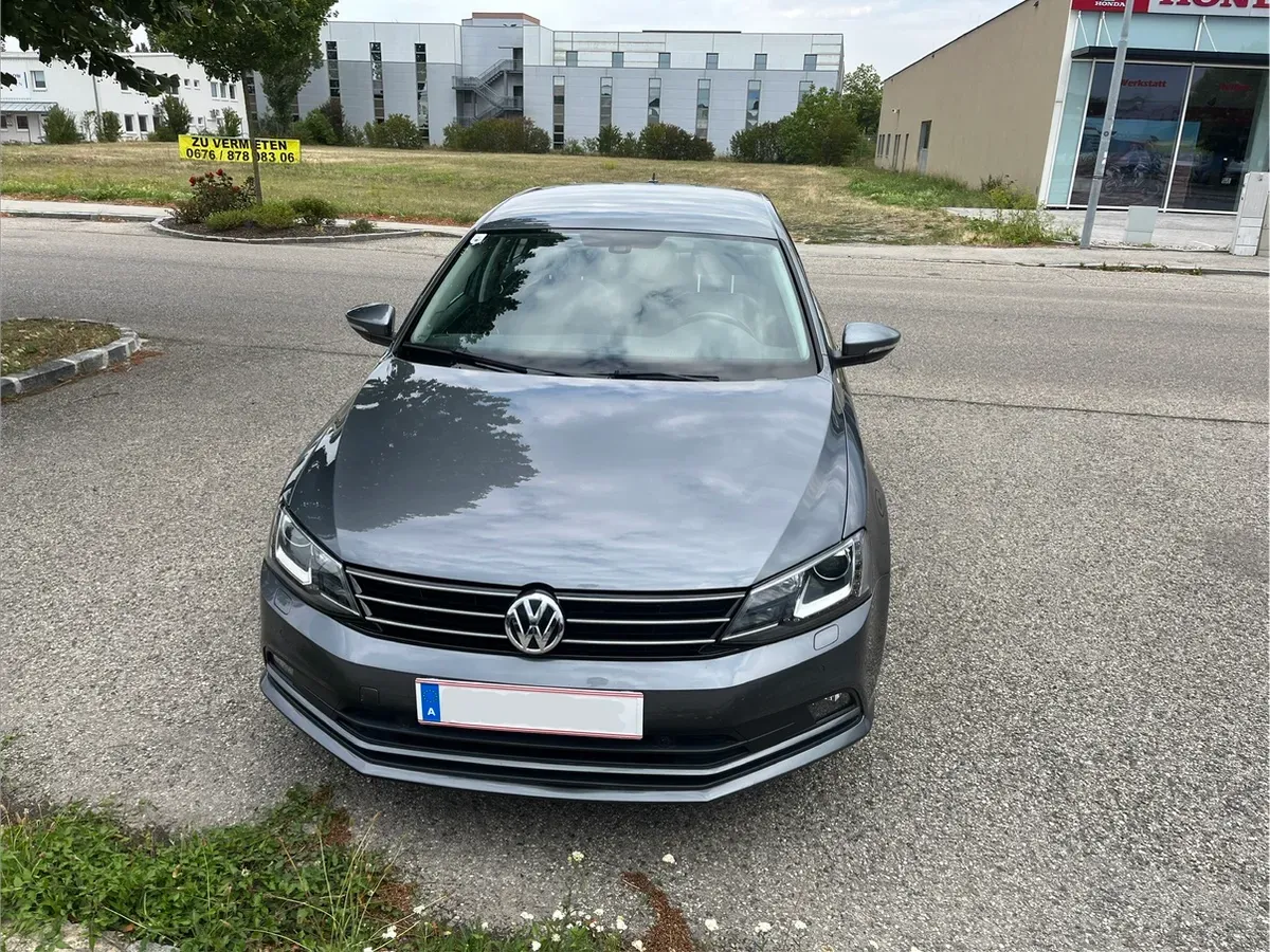Volkswagen Jetta 2016 photo 2