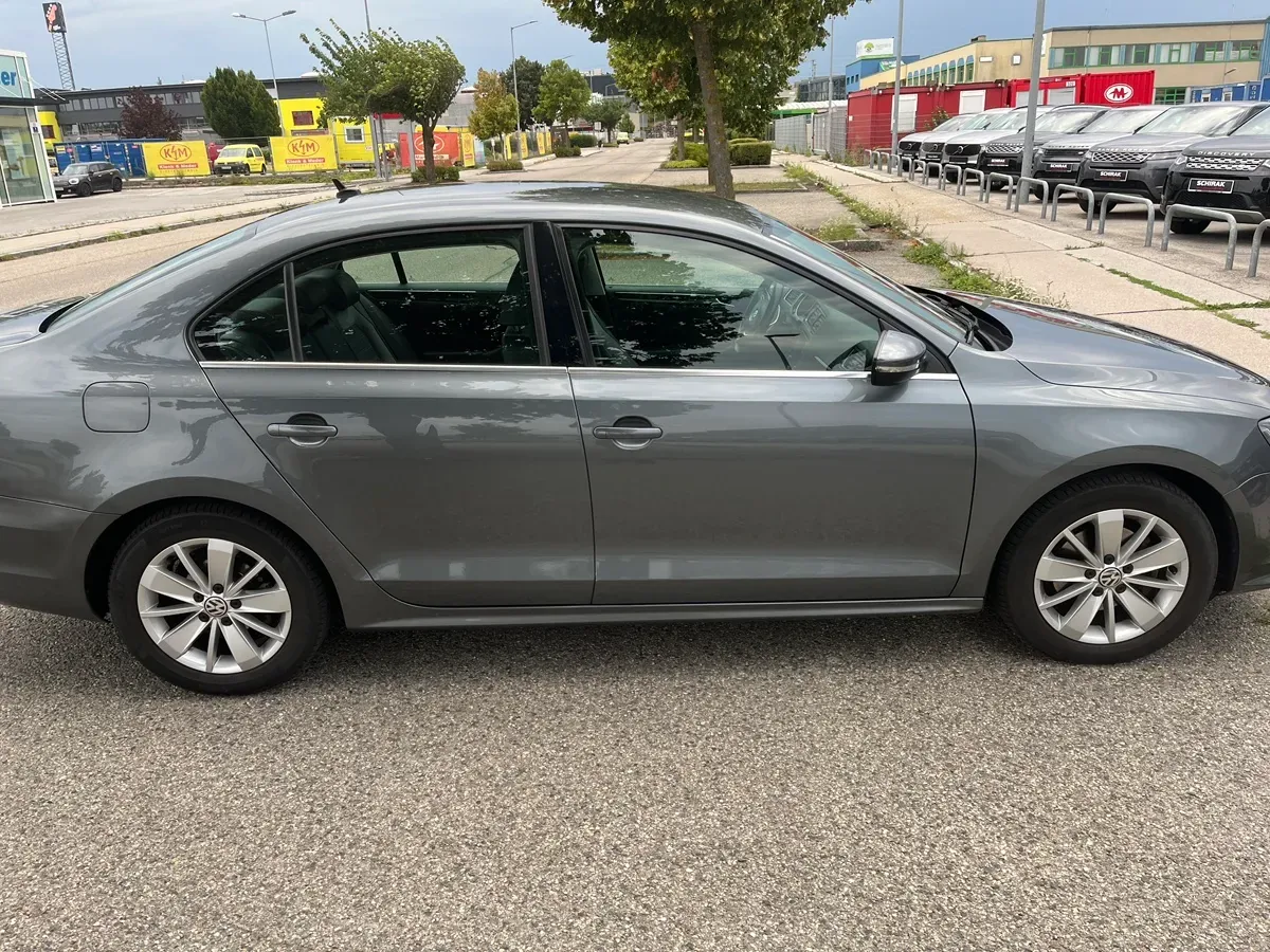 Volkswagen Jetta 2016 photo 3