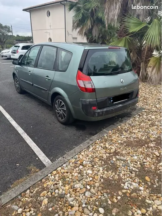 Renault Scenic 2004 photo 2