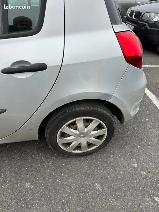 Renault Clio 2011 photo 3