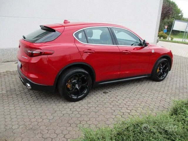 Alfa Romeo Stelvio 2017 photo 5