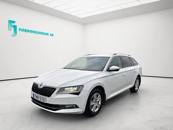 Skoda Superb 2018 photo 2