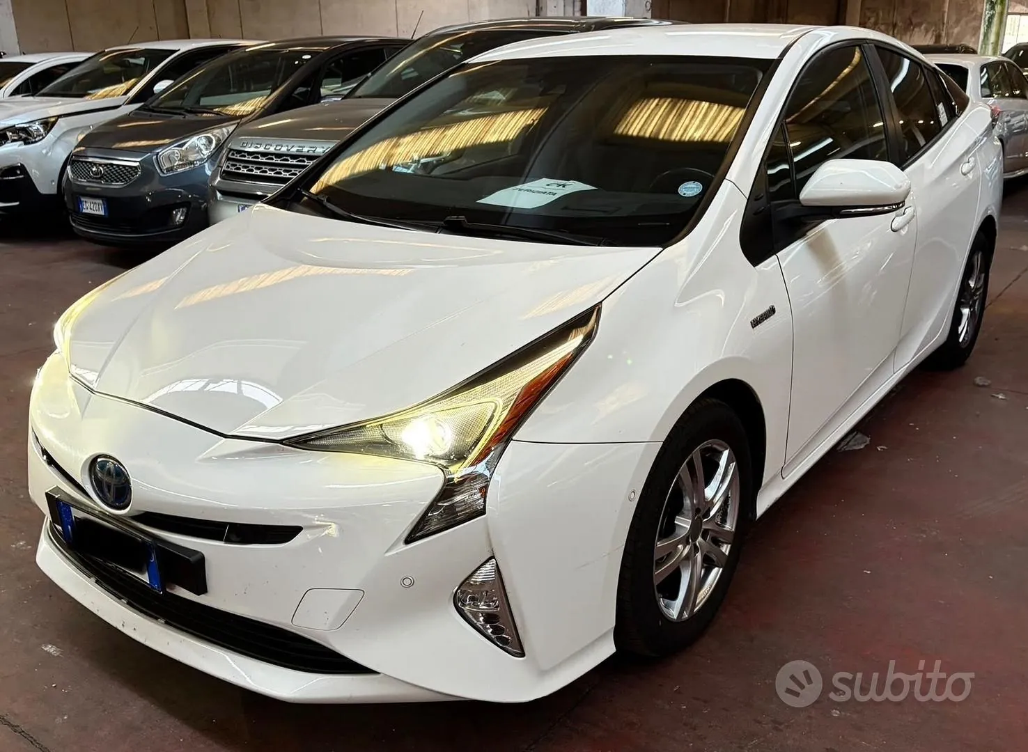 Toyota Prius 2019 photo 2