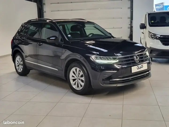 Volkswagen Tiguan 2022 photo 3