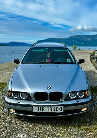 BMW 523I 1998 photo 3