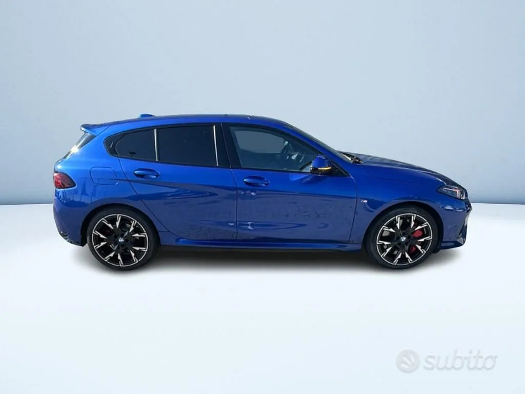 BMW 1 Series 2025 photo 5