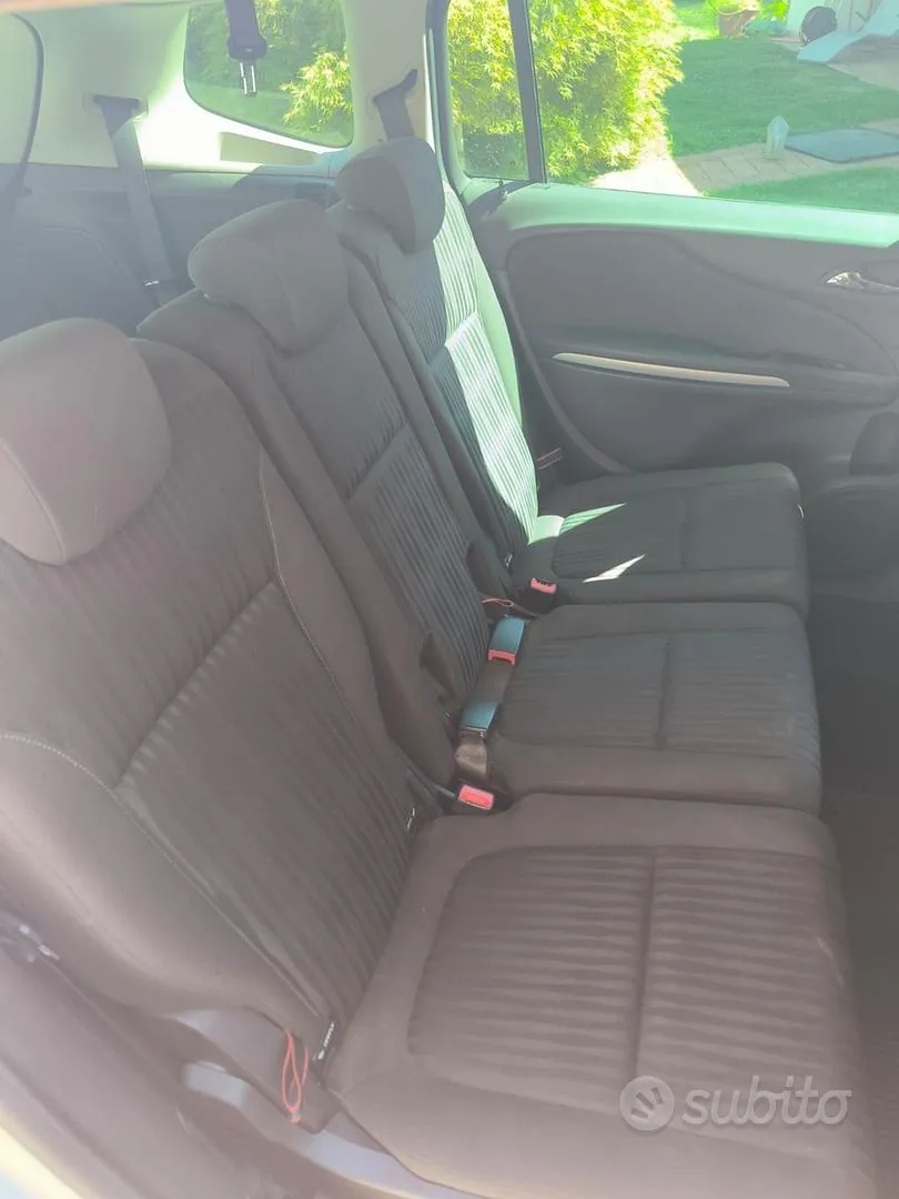 Opel Zafira 2014 photo 4