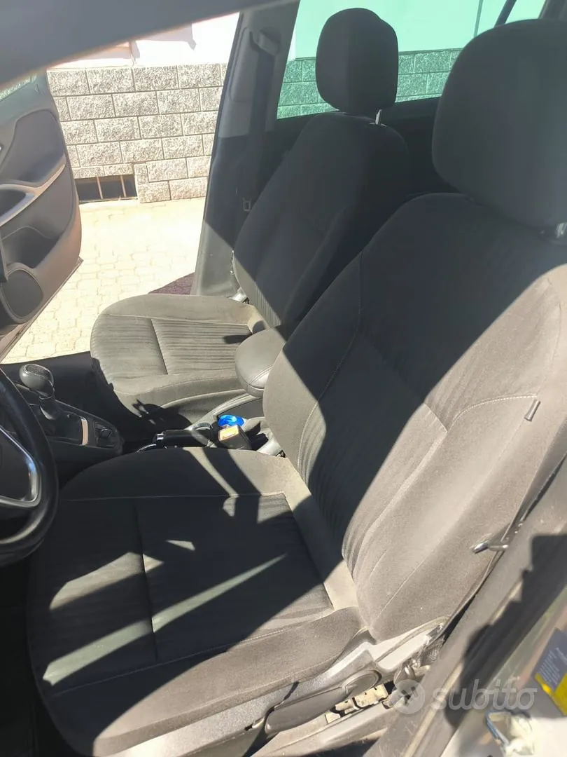 Opel Zafira 2014 photo 3