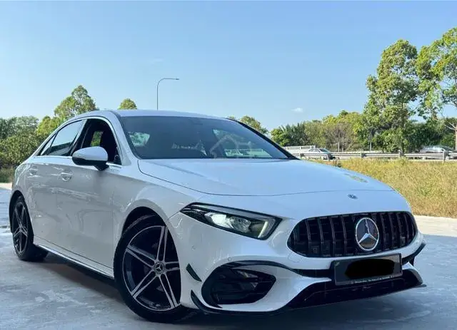 Mercedes-Benz A200