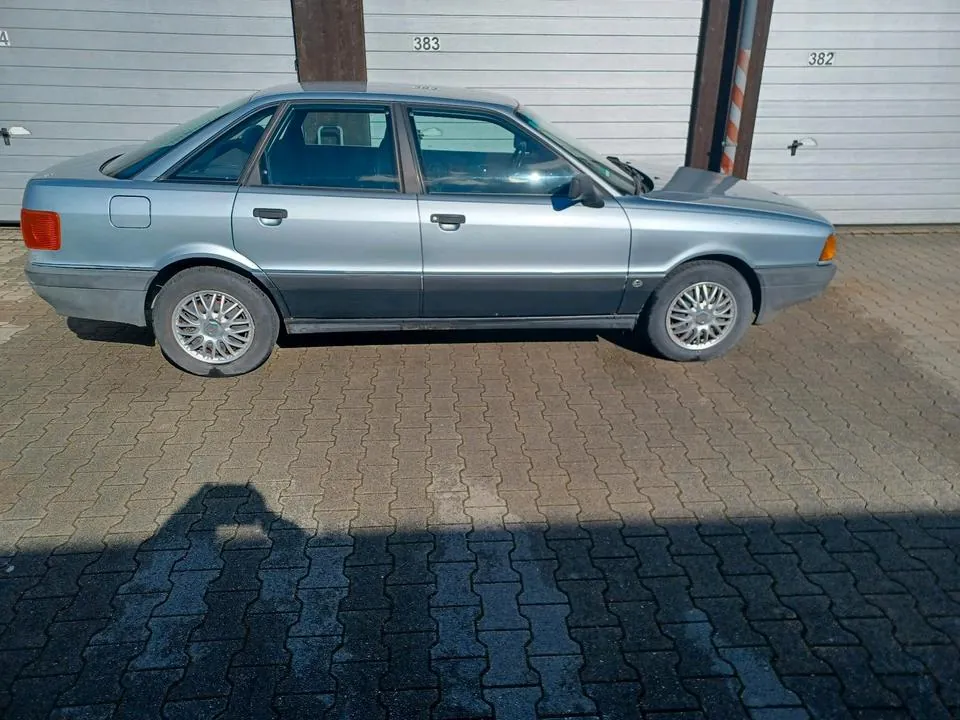 Audi 80