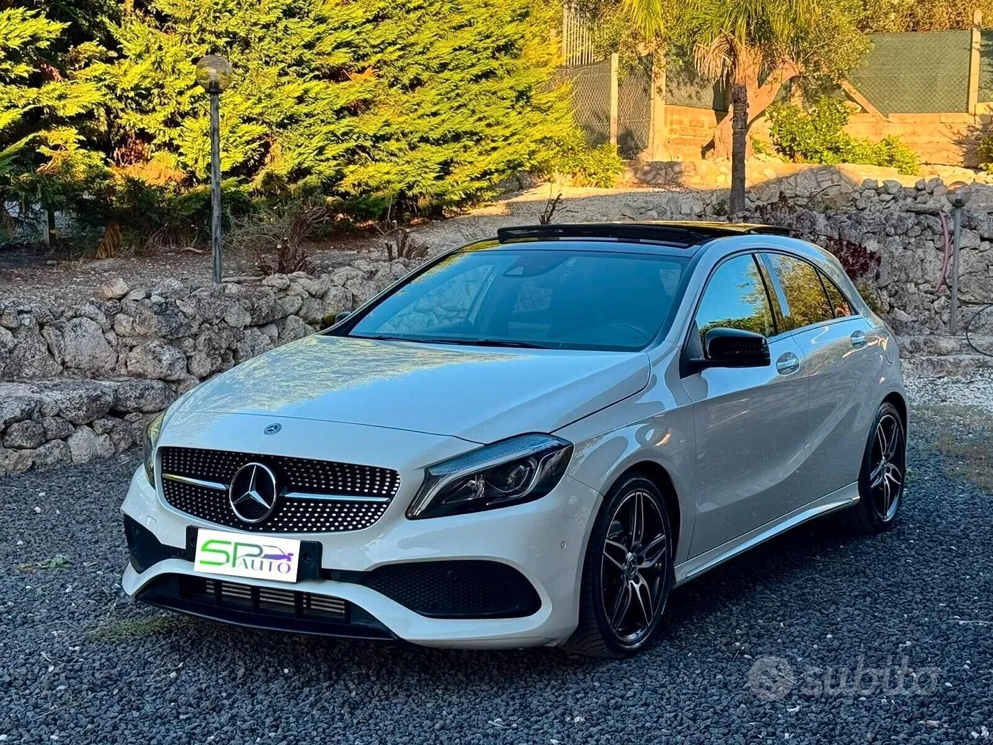Mercedes-Benz A200