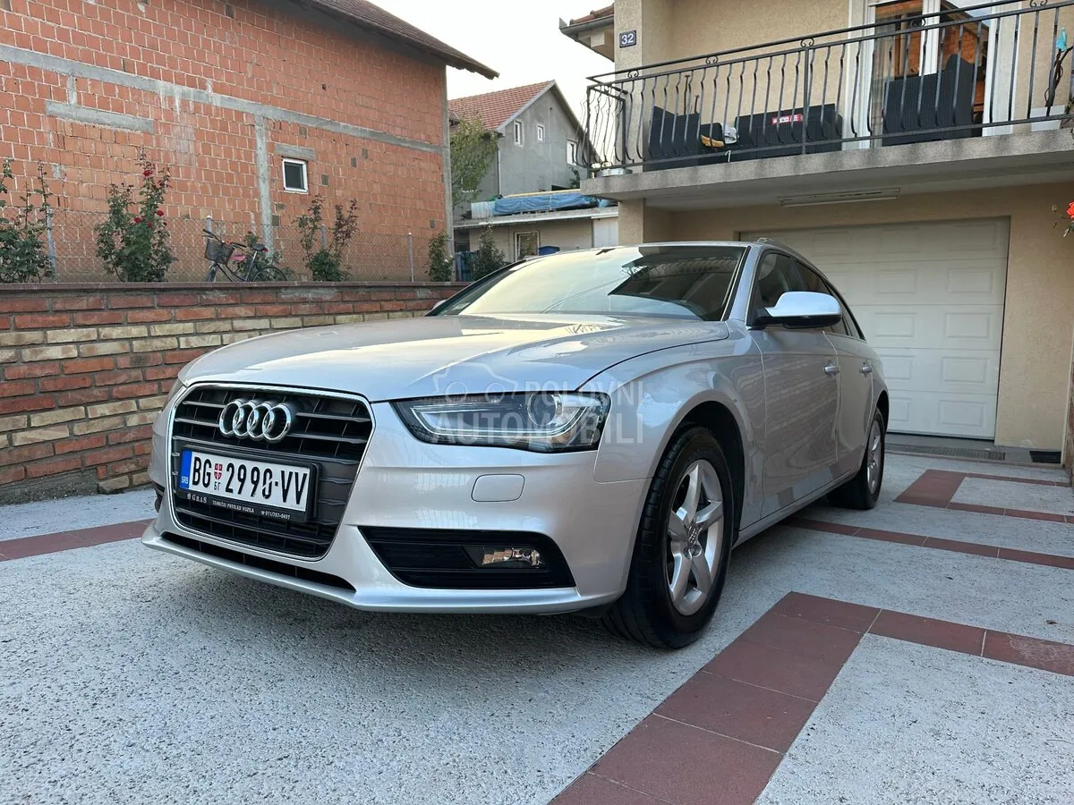 Audi A4 2012 photo 3