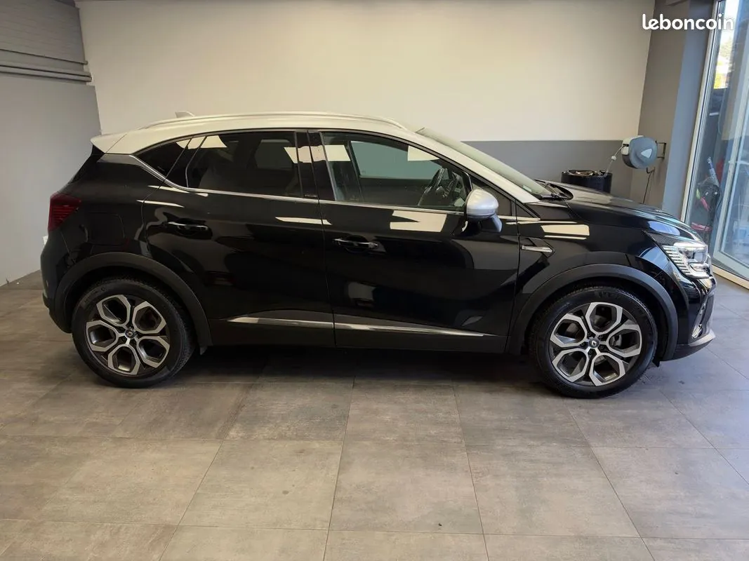 Renault Captur 2021 photo 2