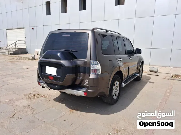 Mitsubishi Pajero 2016 photo 4